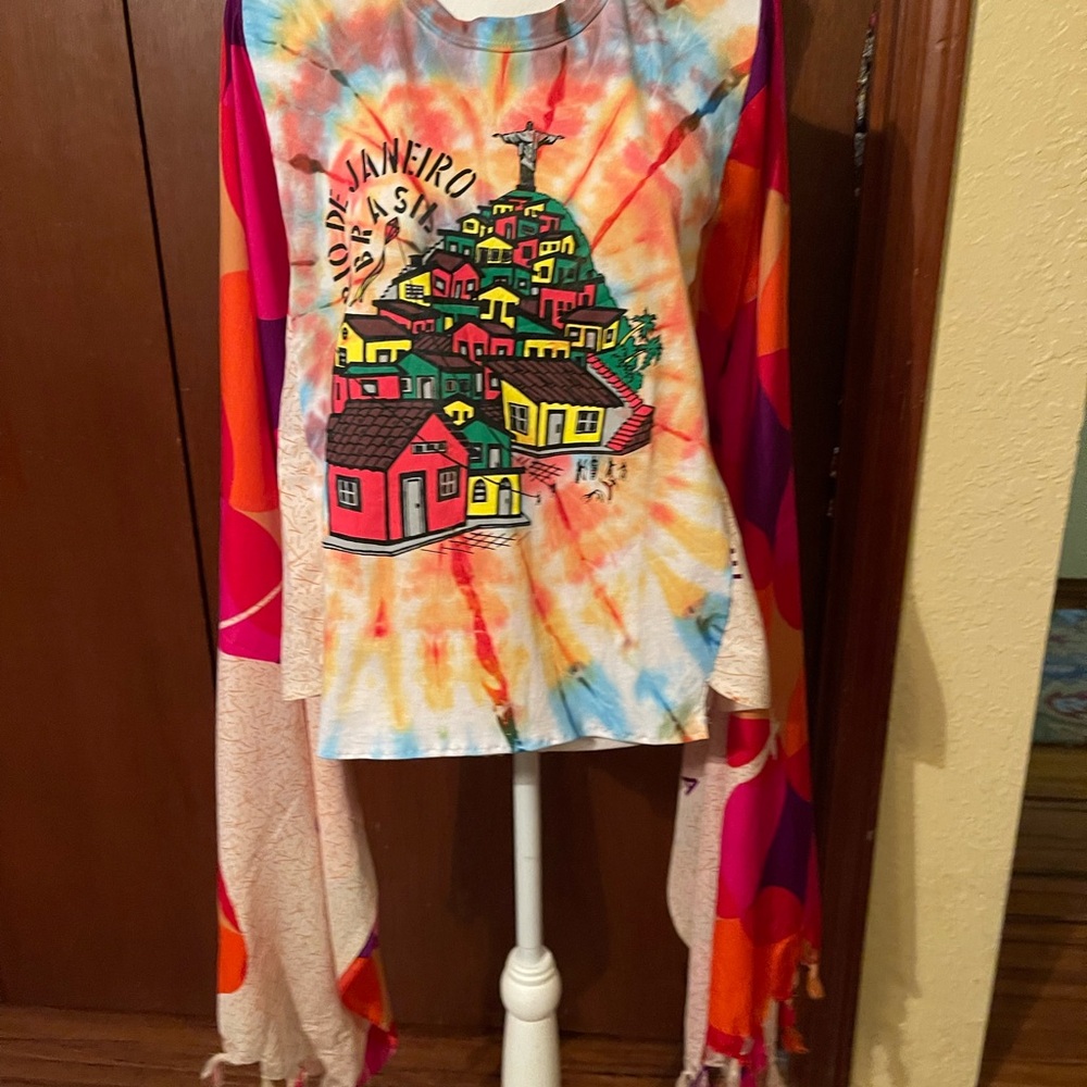 NWOT Rio de Janeiro Tie-Dye Scarf Sleeve Tunic T-Shirt-One Size Fits Most